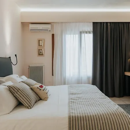 Anerada Hotel Kalavryta Room photo