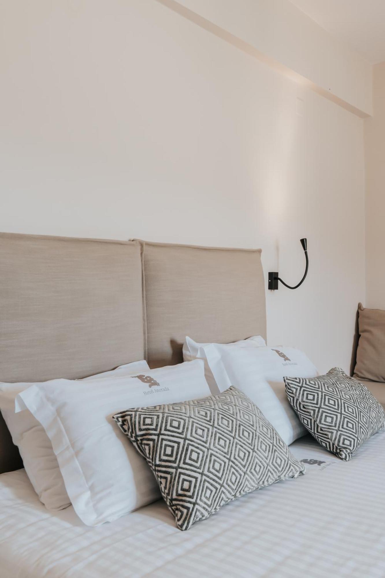Anerada Hotel 3*